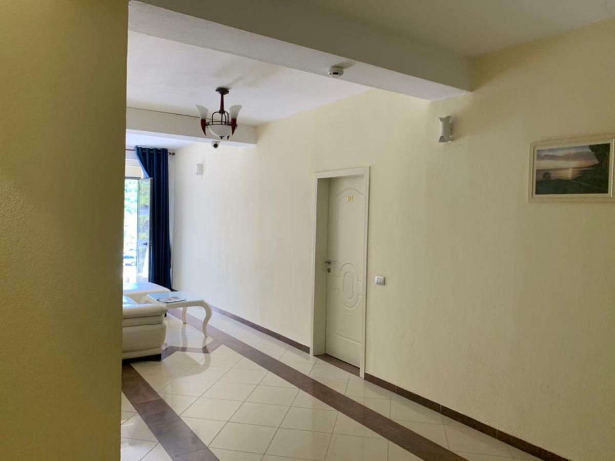 Hotel Ferrara دراس المظهر الخارجي الصورة