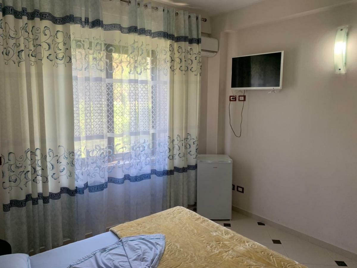 Hotel Ferrara دراس المظهر الخارجي الصورة