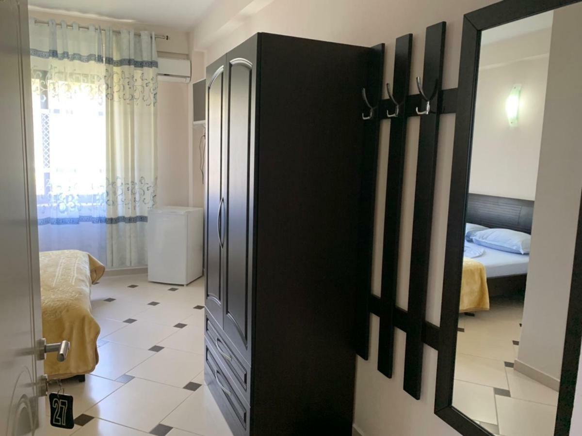 Hotel Ferrara دراس المظهر الخارجي الصورة