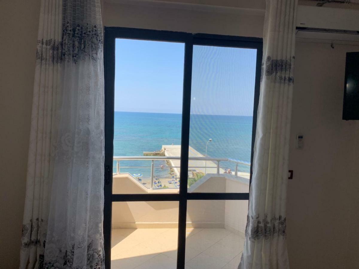 Hotel Ferrara دراس المظهر الخارجي الصورة
